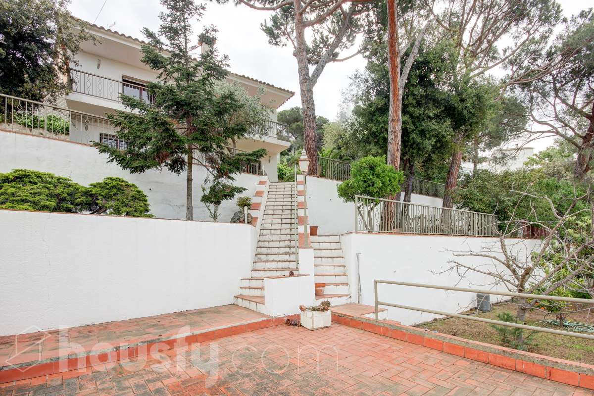 Casa en venta en Carrer Santa Fe,  Sant Fost de Campsentelles-3