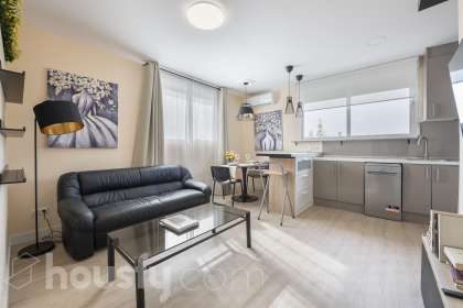 Bajo en Calle Vitoria