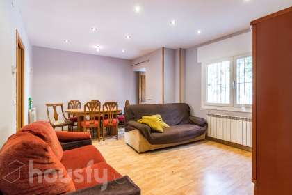 Bajo en Grupo Avenida Madrid