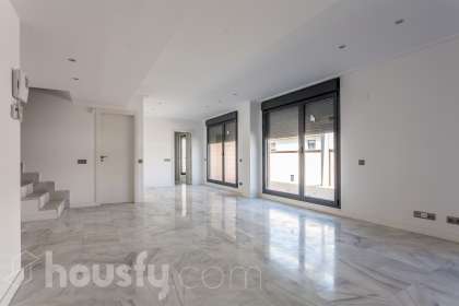 Dúplex en Calle de Martínez Izquierdo