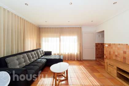 Casa en Avenida Alfredo Nobel