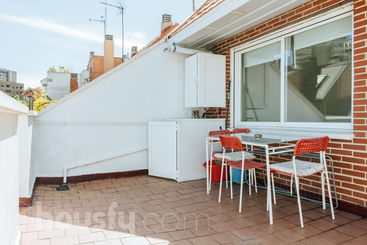 Ático en alquiler en Calle de Julio López, Chamartín, Madrid-0