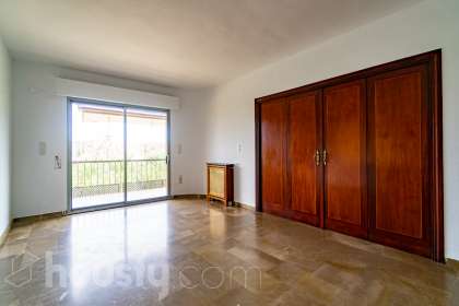 Piso en Paseo del Salón