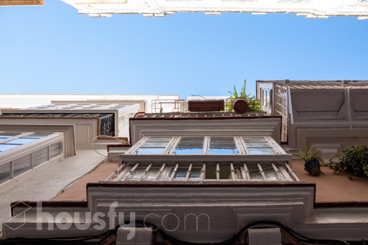 Piso en alquiler en Calle Sagasta,  Cádiz-4