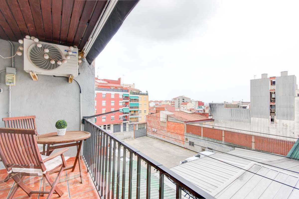 Piso en venta en Carrer de Manresa, Nord-Est, Terrassa-1