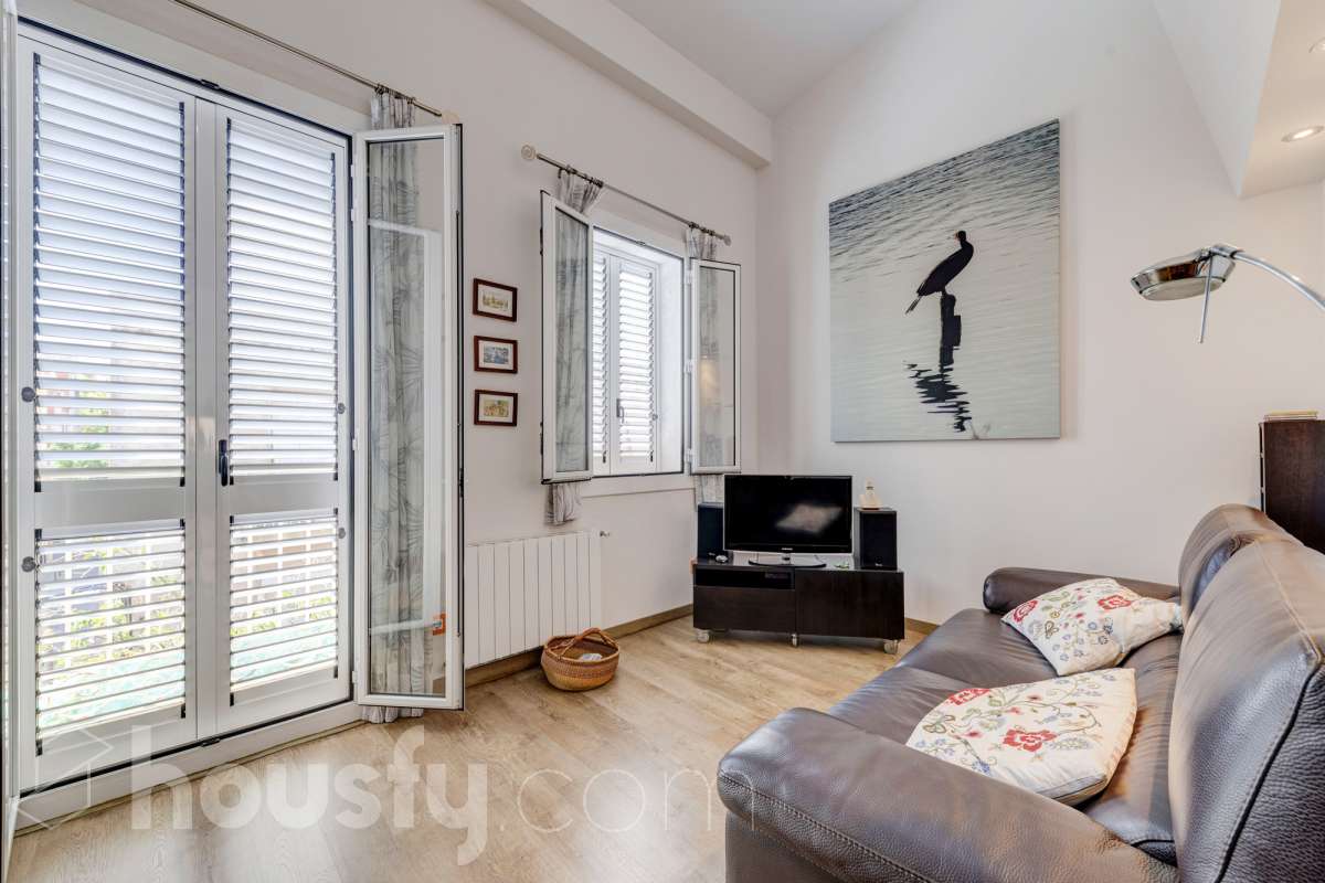 Piso en venta en Carrer de Servet, Sant Andreu, Barcelona-0