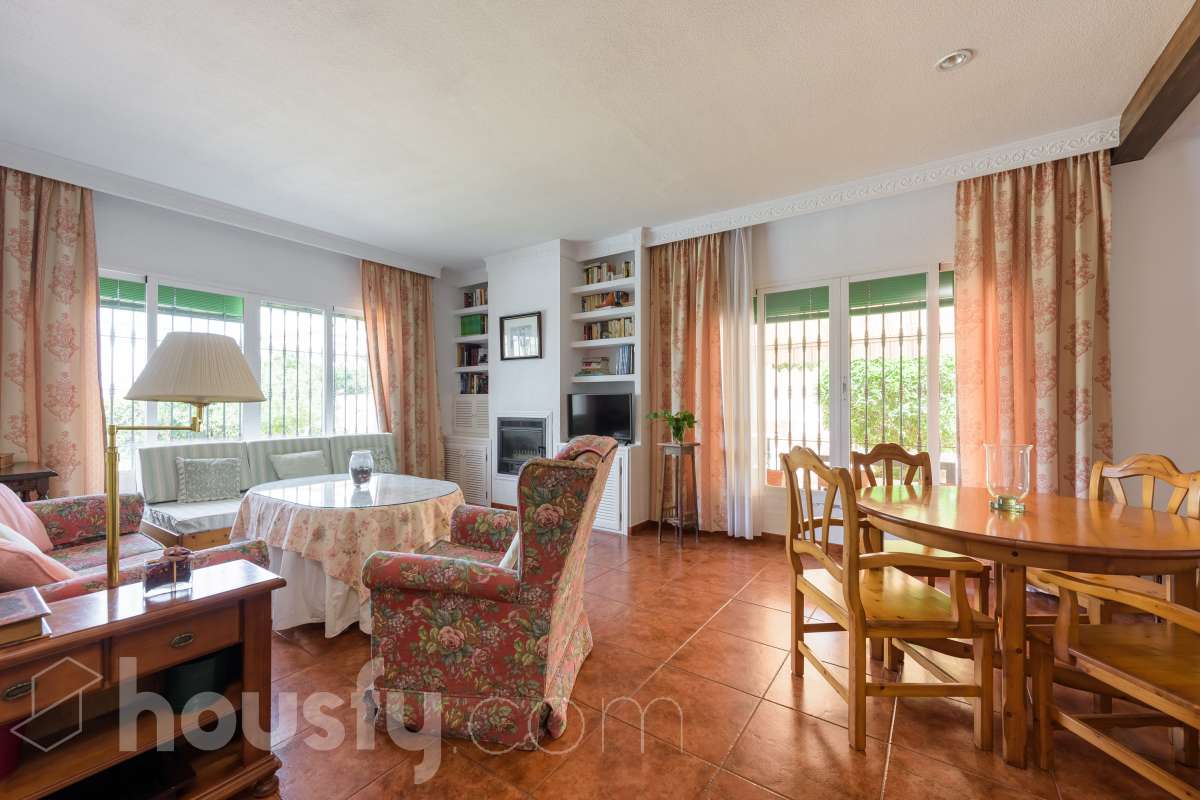 Casa en alquiler en Calle Amapola,  Alhaurín de la Torre-0