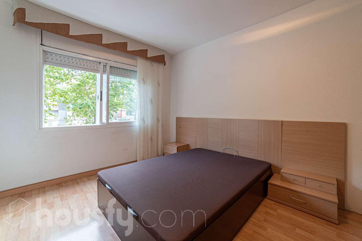 Piso en alquiler en Carrer Bonestar,  Cornellà de Llobregat-2