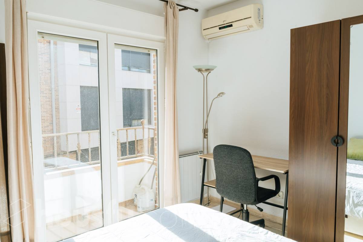 Piso en venta en Calle Luna,  Villanueva de la Cañada-2