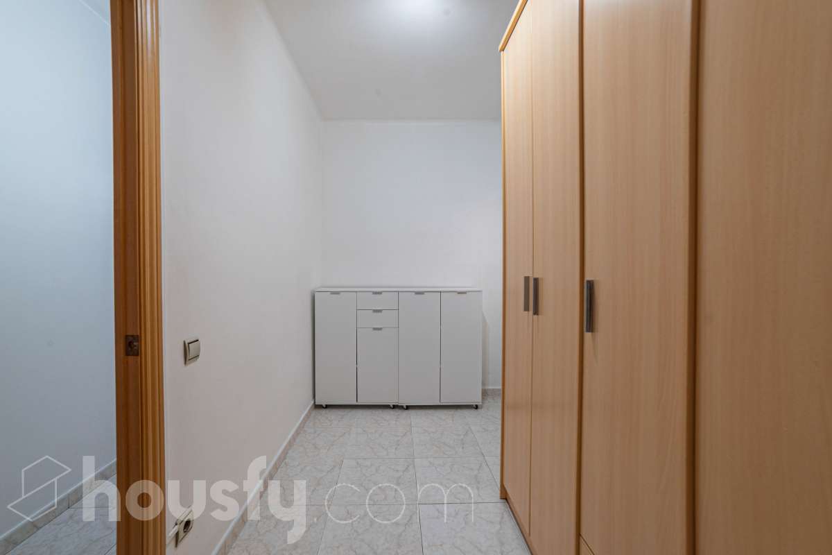 Piso en alquiler en Carrer de Sant Joan Bosco,  Sant Boi de Llobregat-1