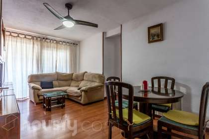 Piso en Calle Camarena