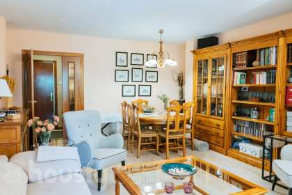 Piso en Calle de Nanclares de Oca