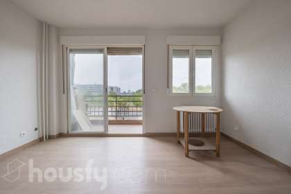 Piso en Calle de Mequinenza