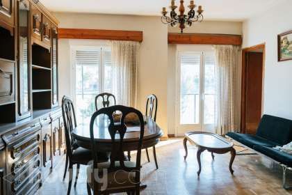 Piso en Calle de la Alhambra