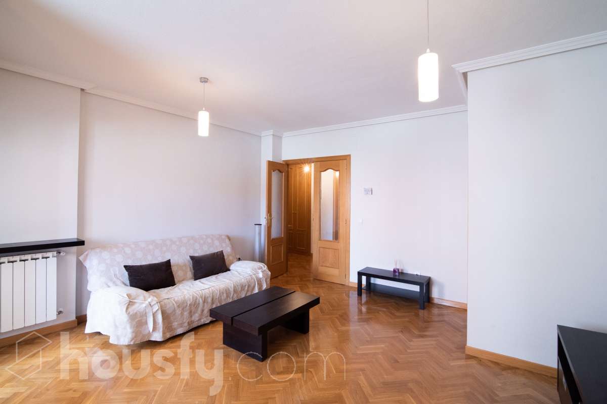 Piso en venta en Calle Presidente Felipe González,  Arganda-2