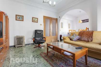 Piso en AV HISPANIDAD