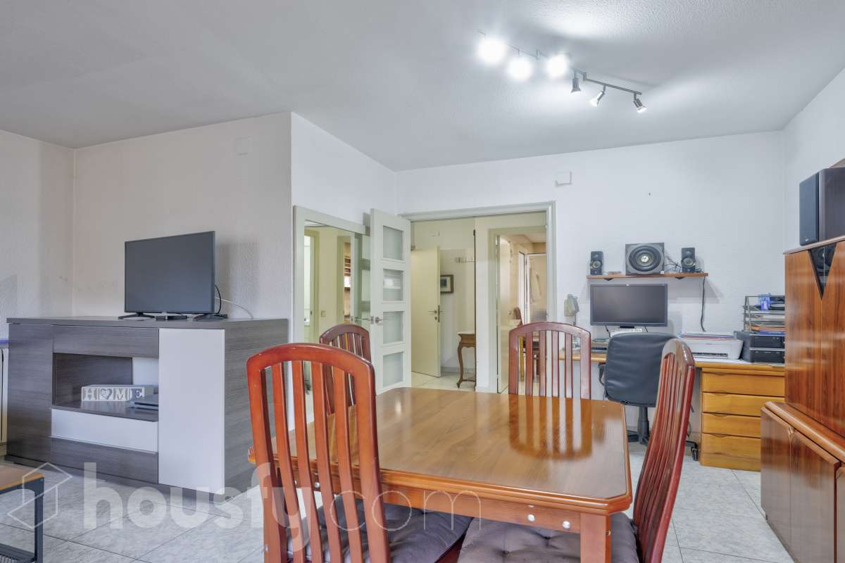 Casa en venta en Carrer del Berguedà,  Rubí-1