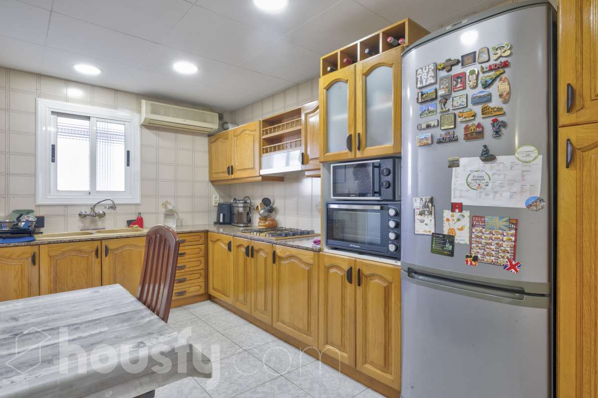 Casa en venta en Carrer del Berguedà,  Rubí-4