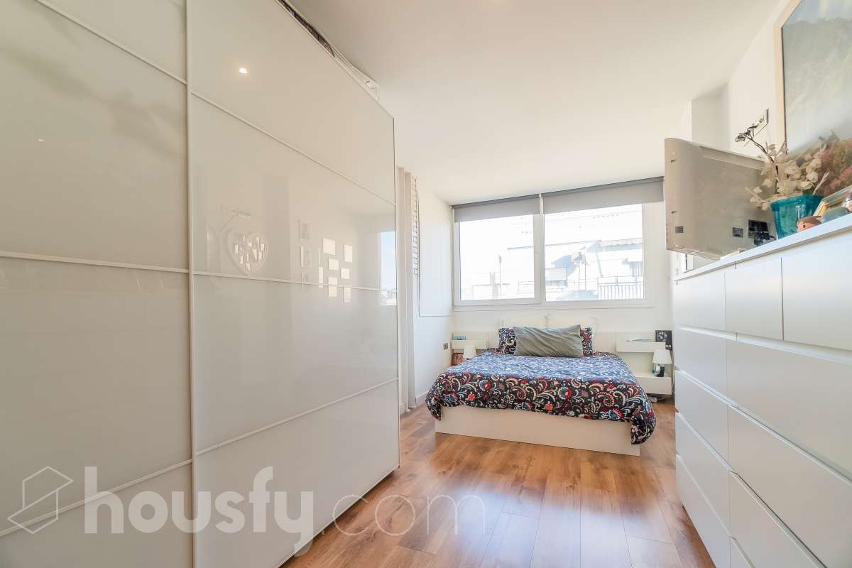 Dúplex en alquiler en Carrer del Nord,  Viladecans-1