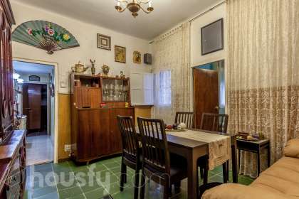 Bajo en Calle de Molina