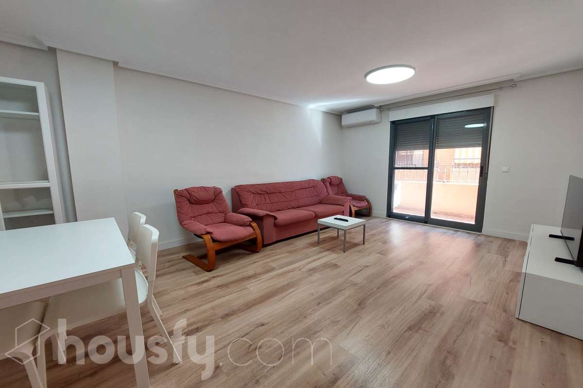 Piso en alquiler en Calle Elche,  San Vicente del Raspeig-0