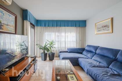 Piso en AV GENERALITAT