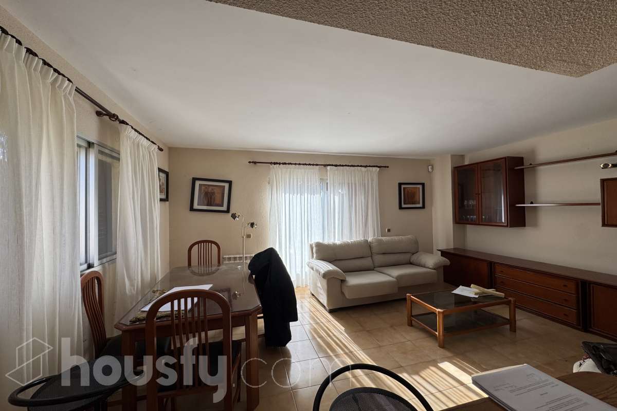 Casa en alquiler en Calle del Potro,  Canencia-1