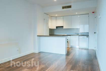 Piso en Calle de César Cort Botí