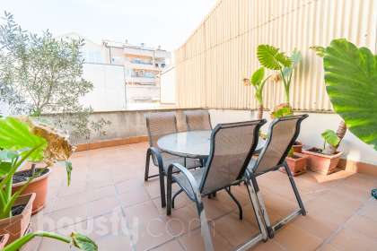 Piso en Carrer Cebria Montserrat