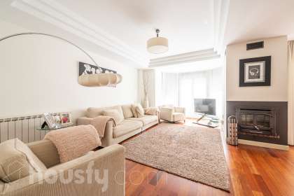 Casa en Calle Muchos Vientos