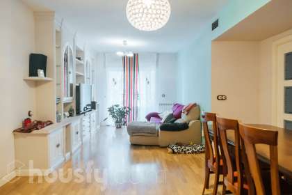 Piso en Urbanización La Alhambra