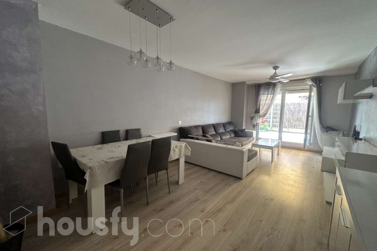 Piso en alquiler en Paseo de la Republica Dominicana,  Parla-0