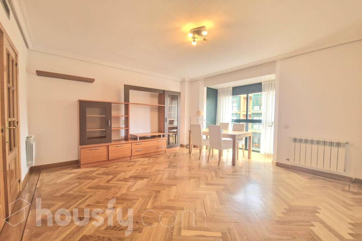 Piso en alquiler en Avenida de los Andes, Hortaleza, Madrid-0