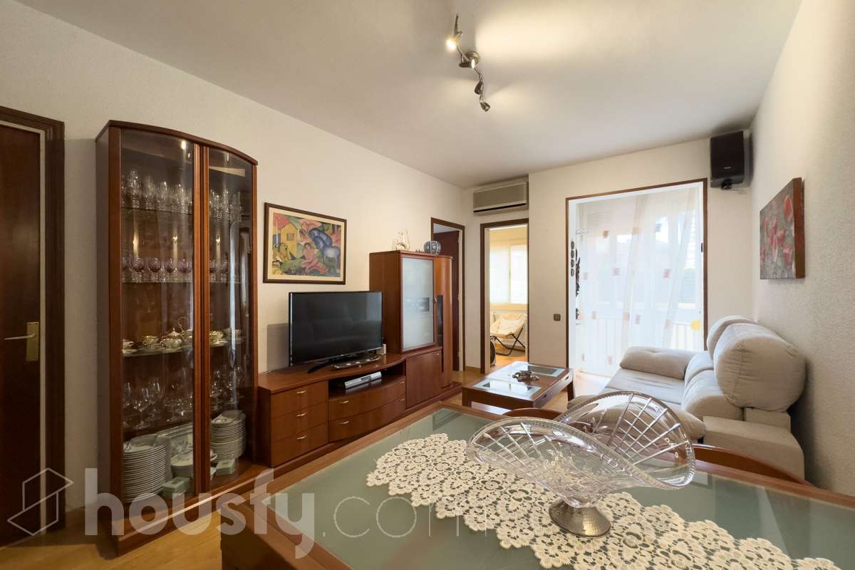 Piso en venta en Carrer de Garcilaso, Sant Andreu, Barcelona-0