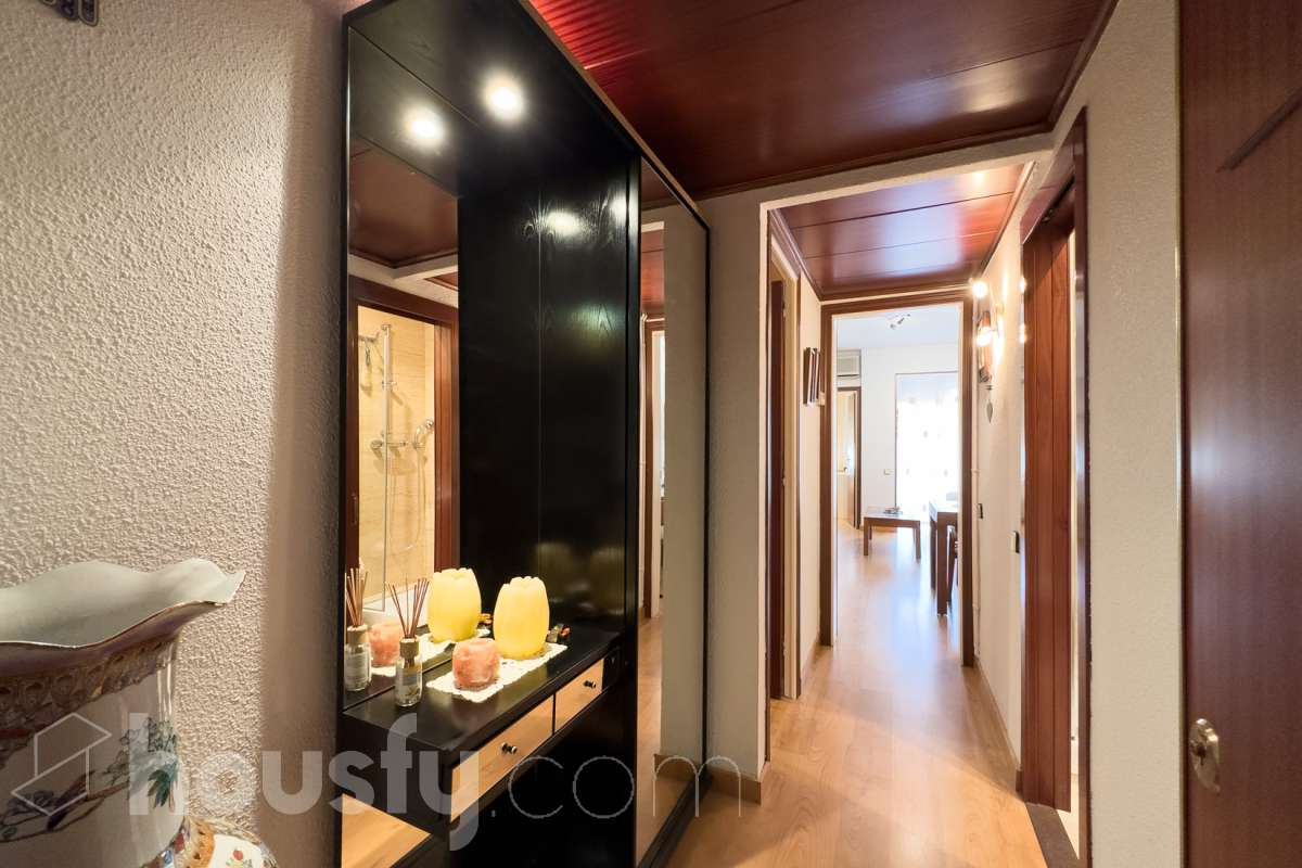 Piso en venta en Carrer de Garcilaso, Sant Andreu, Barcelona-1