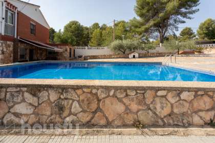 Casa en Avenida Paisos Catalans