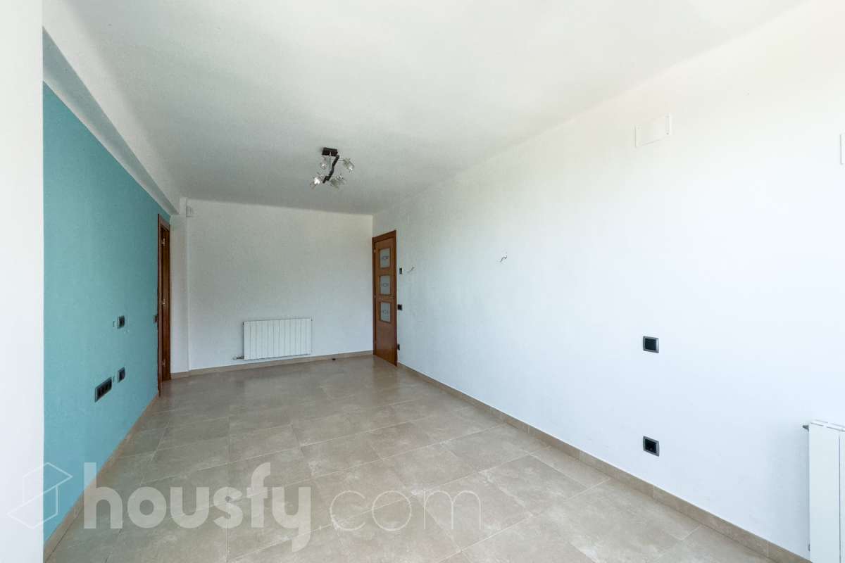 Piso en alquiler en Carrer Dolçamara,  Cornellà de Llobregat-3