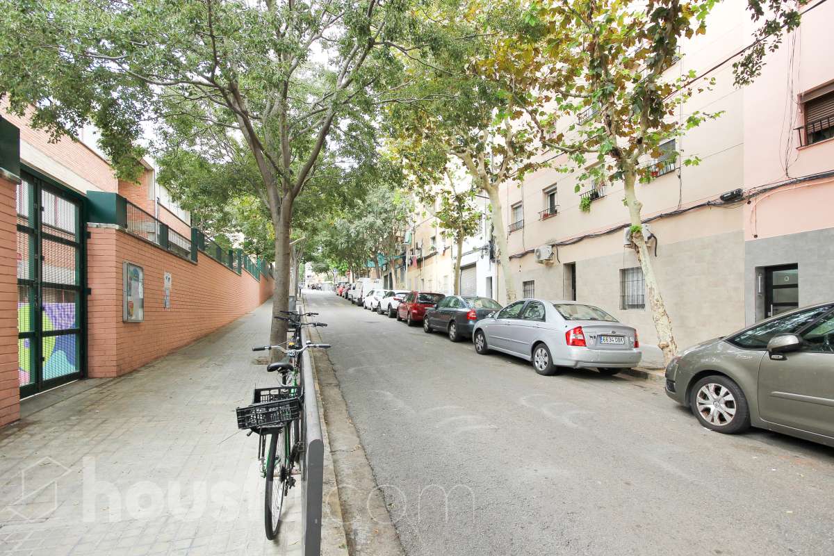 Piso en venta en Carrer del Llorer, La Florida - Les Planes, L'Hospitalet de Llobregat-2