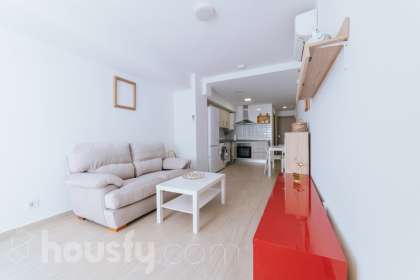 Bajo en Calle de Málaga