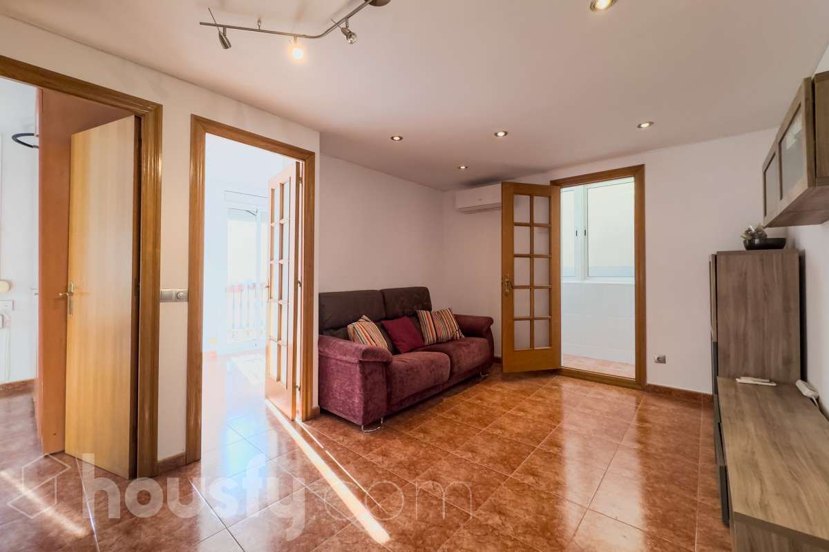 Piso en alquiler en Ronda de Sant Pau, Eixample, Barcelona-0