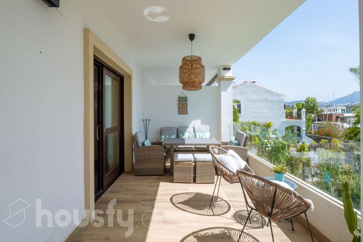 Casa en venta en Calle del Priorato, Benamara-Atalaya, Estepona-4