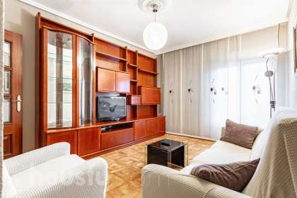 Piso en Calle Mendikale