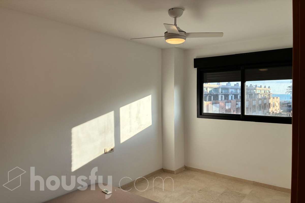 Piso en alquiler en Carrer de Lanzarote,  Playa Puig-3