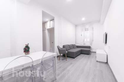 Bajo en Calle de Cristóbal Bordiú