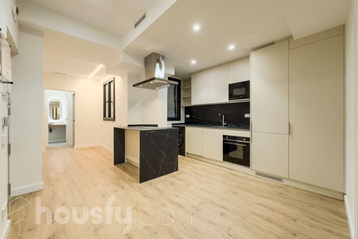 Piso en venta en Carrer Roca, Ciutat Vella, Barcelona-0