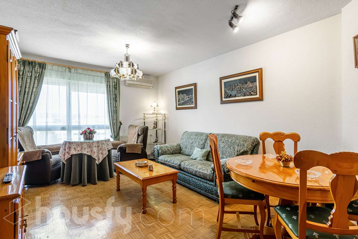 Piso en alquiler en Calle Río Estenilla,  Toledo-0