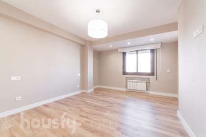 Piso en Calle de Lígula