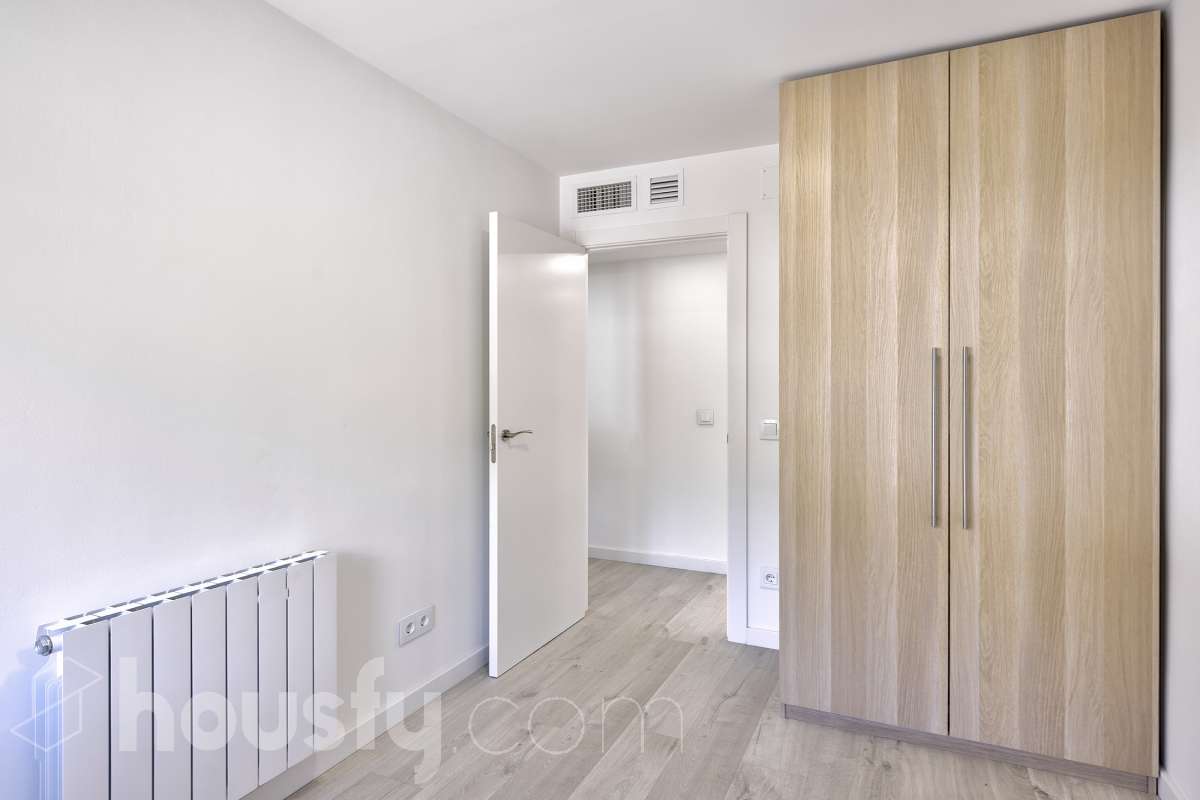 Piso en alquiler en Carrer Rabelais,  Santa Coloma de Gramenet-0
