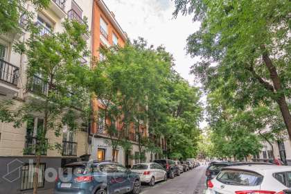 Piso en Calle de Ayala