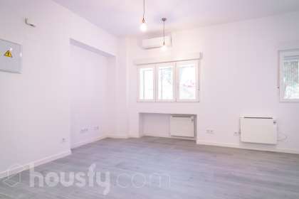 Bajo en Plaza Perseo